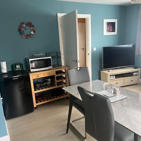 'Kodi'S Place' Well Appointed 1 Bedroom Apartment With Excellent Transport Links And Free Wi-Fi Whiteabbey ภายนอก รูปภาพ